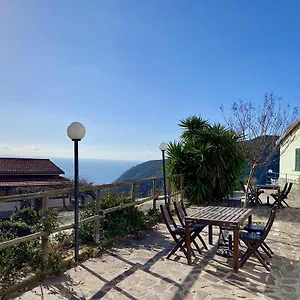 agriturismo-lulivo-e-il-mare.hotelitalianriviera.com/